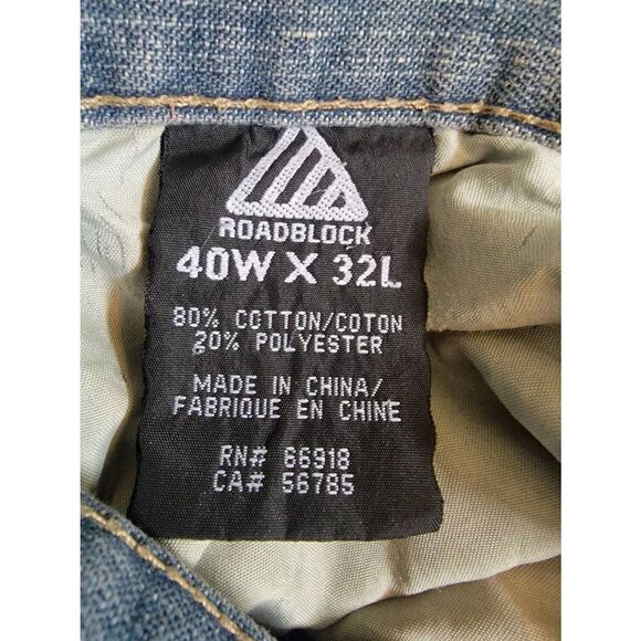 Roadblock Men's Light Wash Blue Zip Fly Straight Leg Denim Jeans Size 40/32 - Picture 3 of 3